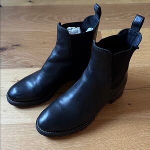 Soludos Black Leather Chelsea Ankle Boots 7.5